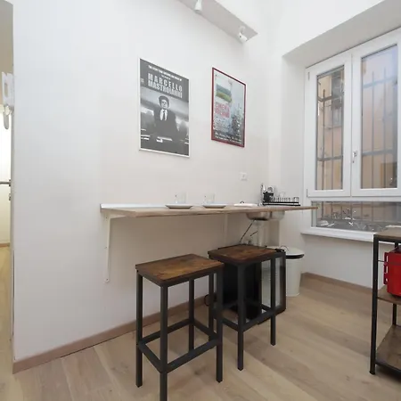 Ych-Lovely Apartment Near Termini Station-2